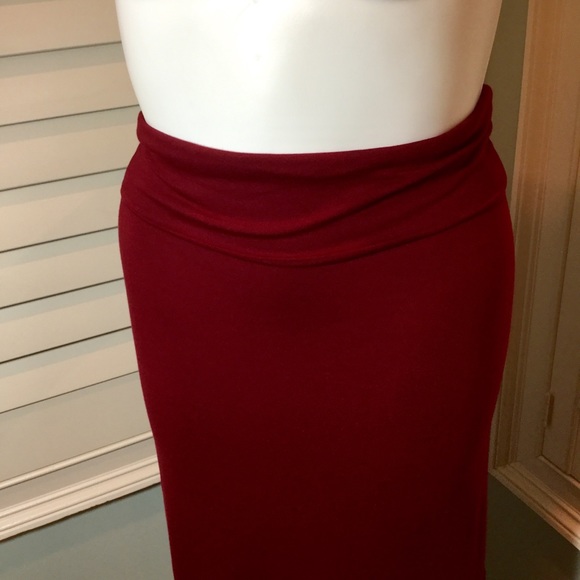 Red Wine Maxi Skirt, 16/18 - Picture 2 of 6
